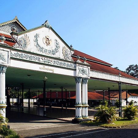 Wijaya Imperial Hotel Baturetno Exteriér fotografie