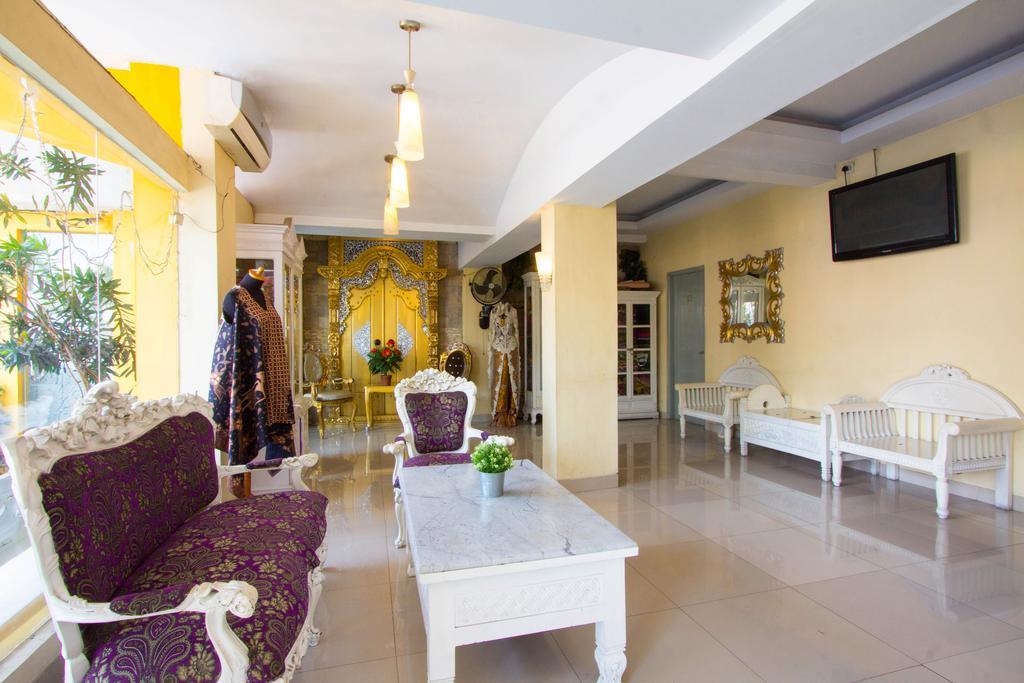 Wijaya Imperial Hotel Baturetno Exteriér fotografie