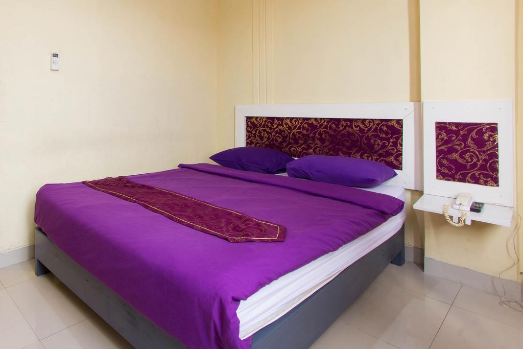 Wijaya Imperial Hotel Baturetno Exteriér fotografie